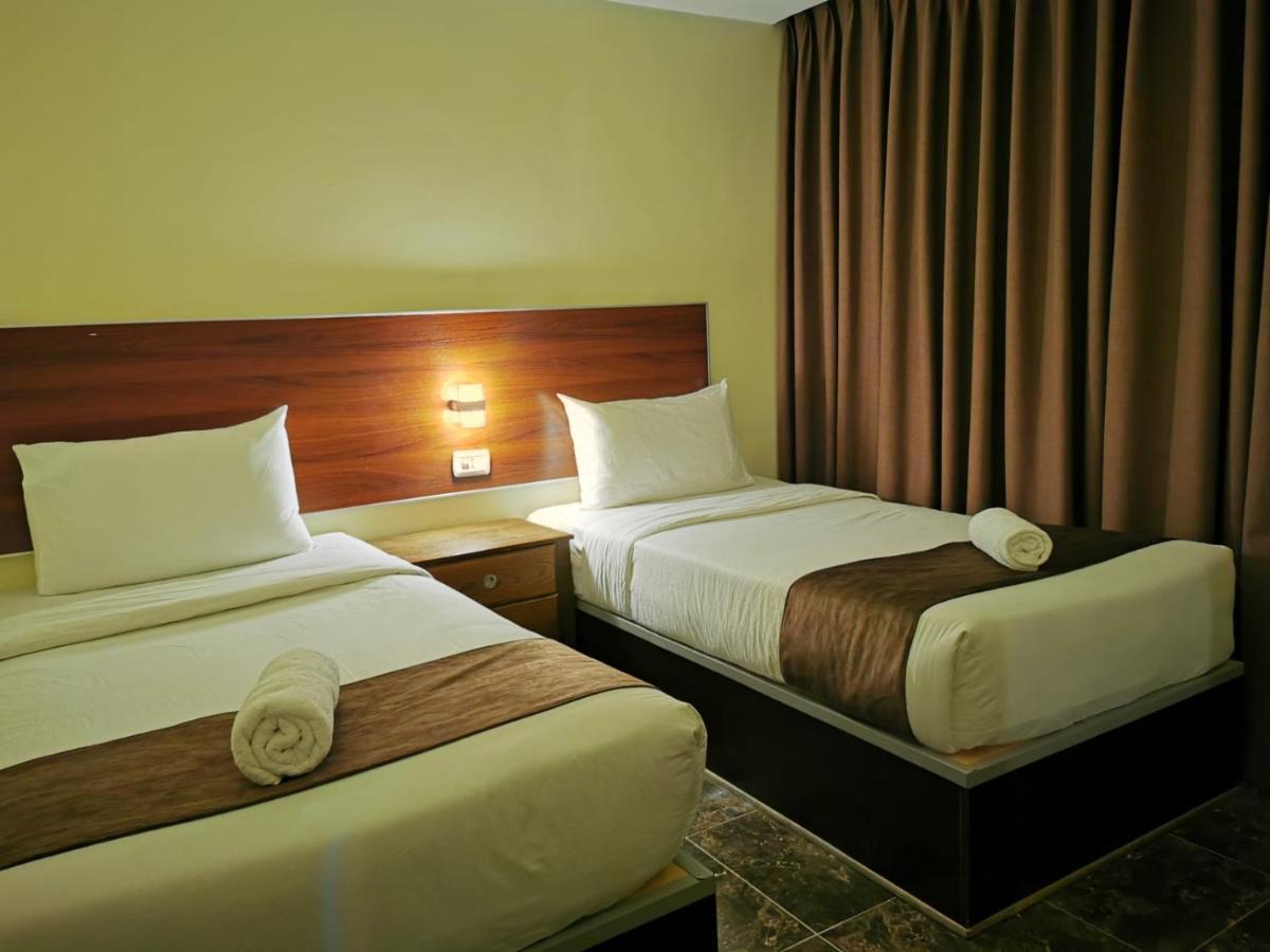 Taj Hotel Aqaba Exteriör bild